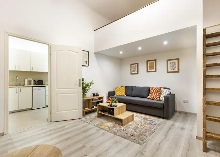 Cosy Home By Stn