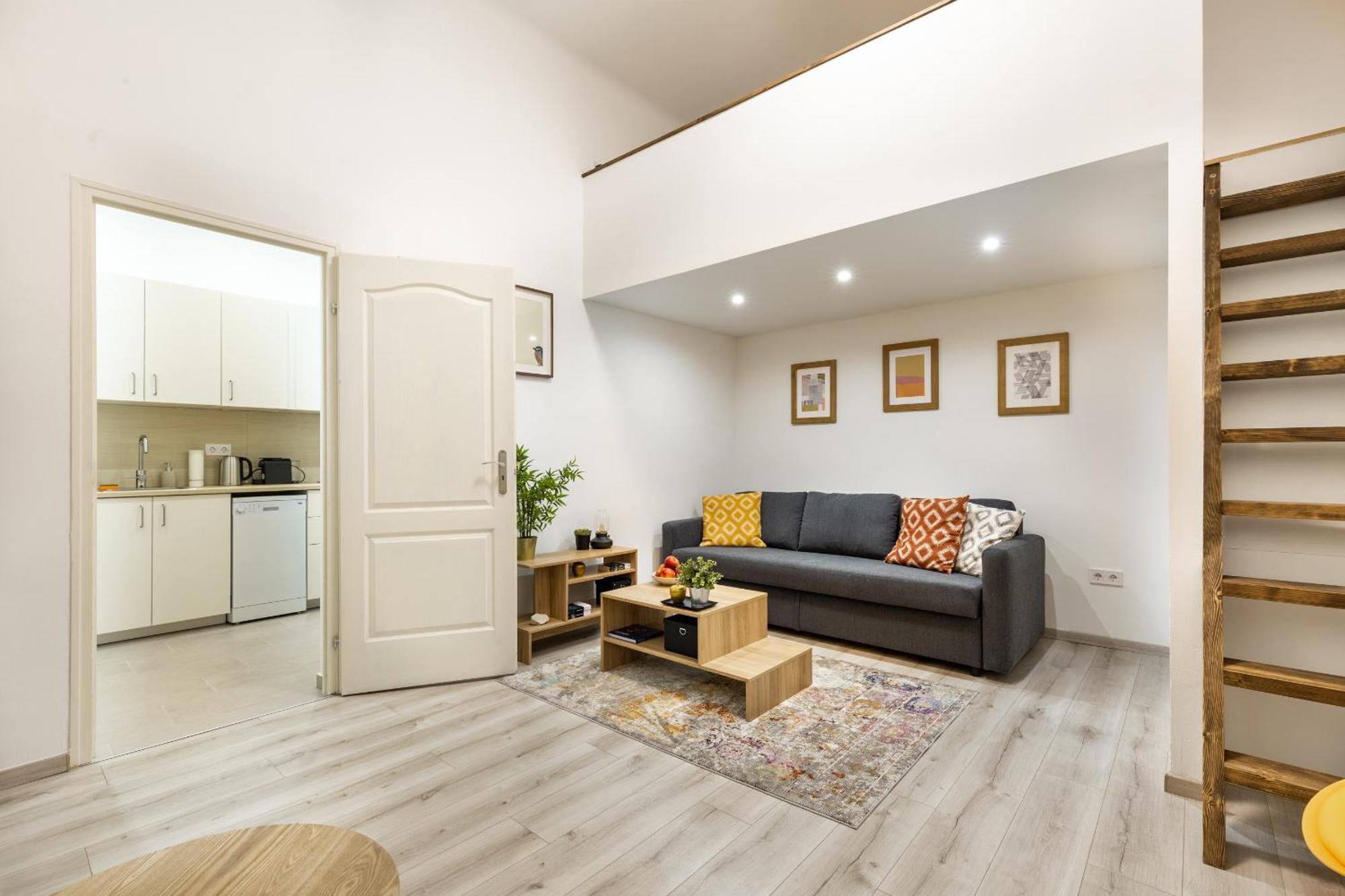 Cosy By Stn Apartmán *